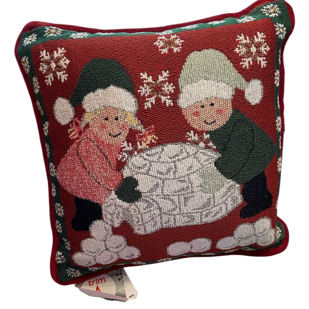 New Vintage Needlepoint Throw Pillow Christmas Holiday Decor Winter Snow Day